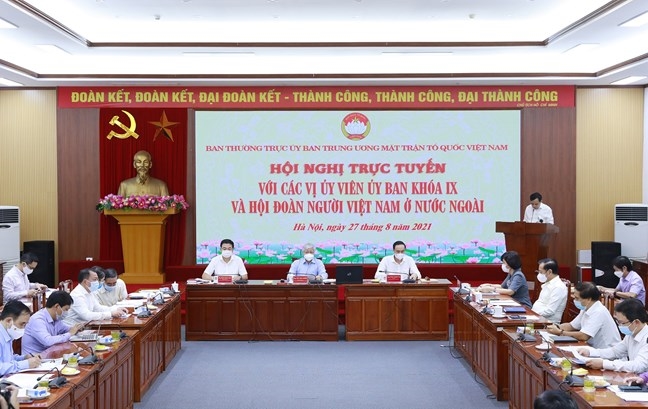 Valoriser le rôle et les contributions de la diaspora vietnamienne dans la lutte contre le COVID-19